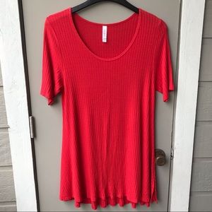 LulaRoe Red Perfect T - Swing T-shirt